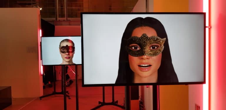 Expo Tinder Love aux Magasins Généraux, Pantin !