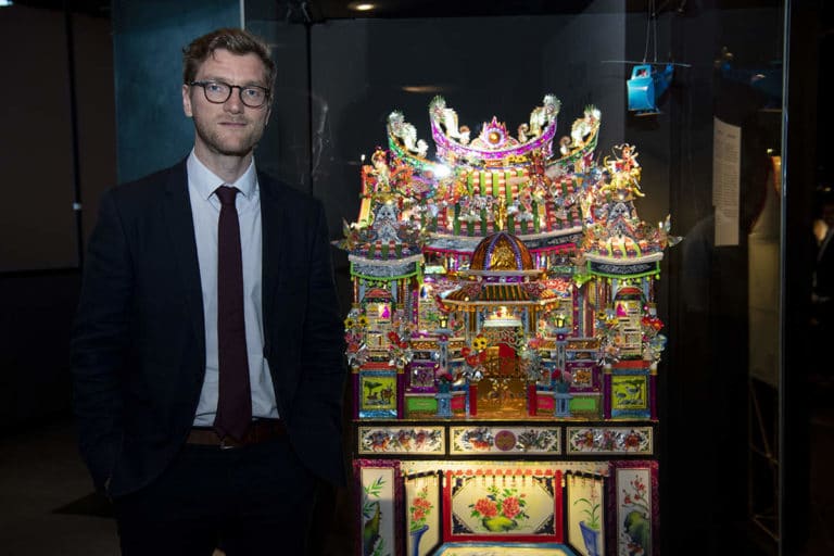 Rencontre avec Julien Rousseau, conservateur du patrimoine, Unité Asie, musée du Quai Branly, commissaire de Palace Paradis