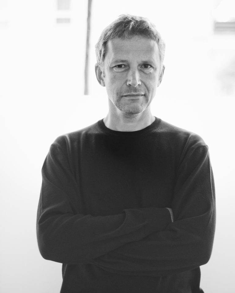 Rencontre avec Xavier Franceschi : le principe curatorial du hasard, Benoît Maire et Komunuma