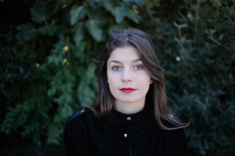 Rencontre avec Fanny Lambert, commissaire « Quelque chose noir » Gradiva galerie