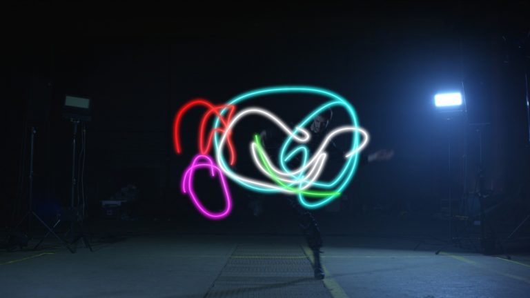 Pierre Pauze : « Nous vivons un moment historique inédit avec 3, 5 milliards de personnes qui font la même chose au même moment dans une sorte de sentiment de religiosité global, comme si l’humanité était devenue un organisme vivant, sous l’emprise de forces souterraines agissantes et invisibles ».