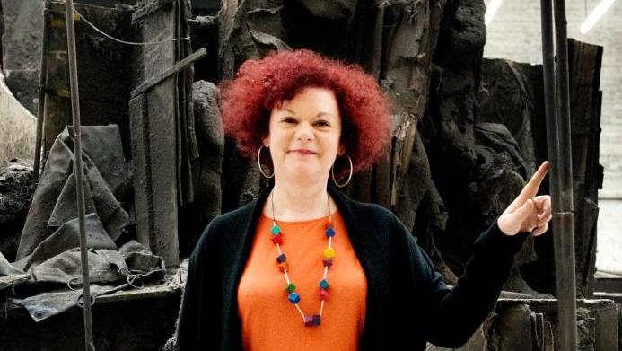 Carine Fol, la CENTRALE Bruxelles : «c&rsquo;est aussi les invisibles qu&rsquo;il faut soutenir et engager une réflexion sur l&rsquo;identité même du centre d&rsquo;art»