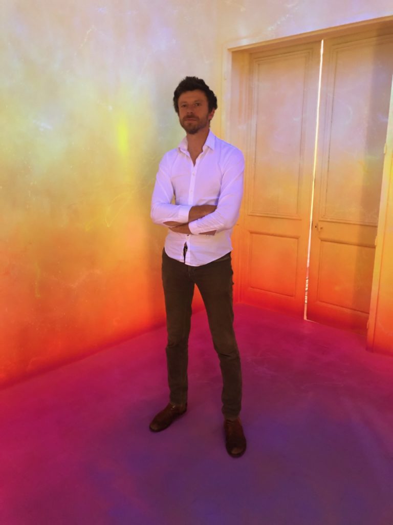 Jonathan Loppin : «  Les vidéos d’Antoine de Galbert sont à l’image de ce qu’il est et de ce qu’était la Maison Rouge, une multiplicité de formes et de questionnements »