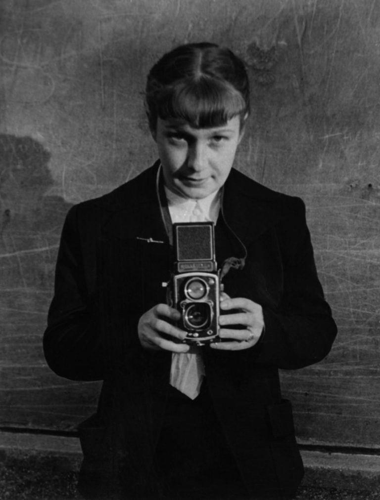 Le Prix Women In Motion 2020 à Sabine Weiss -Kering, les Rencontres d&rsquo;Arles