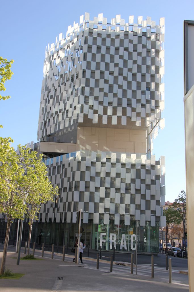 Muriel Enjalran, nouvelle directrice du Frac Provence-Alpes-Côte d&rsquo;Azur  : réponse mobilisations étudiantes, « Faire Société » et cap sur les Olympiades culturelles 🎧