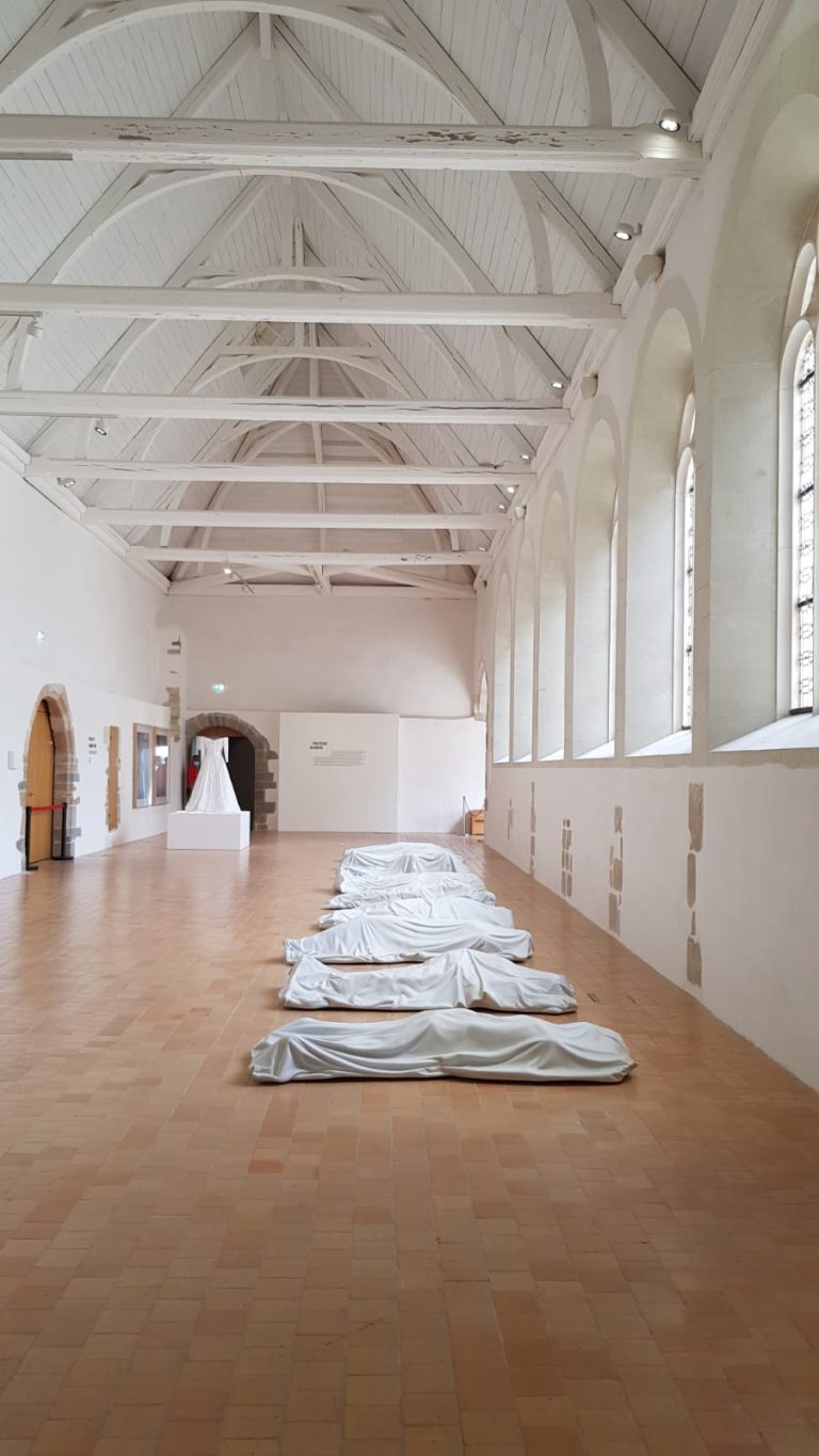 Collection Pinault à Rennes : Le Noir et Blanc (Couvent des Jacobins) et La Couleur Crue (Musée des Beaux-Arts)