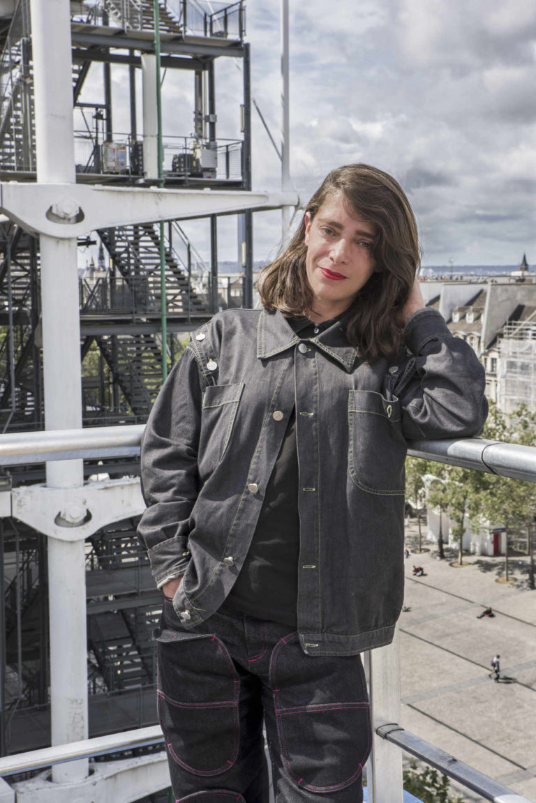 Lili Reynaud Dewar, lauréate du Prix Marcel Duchamp 2021