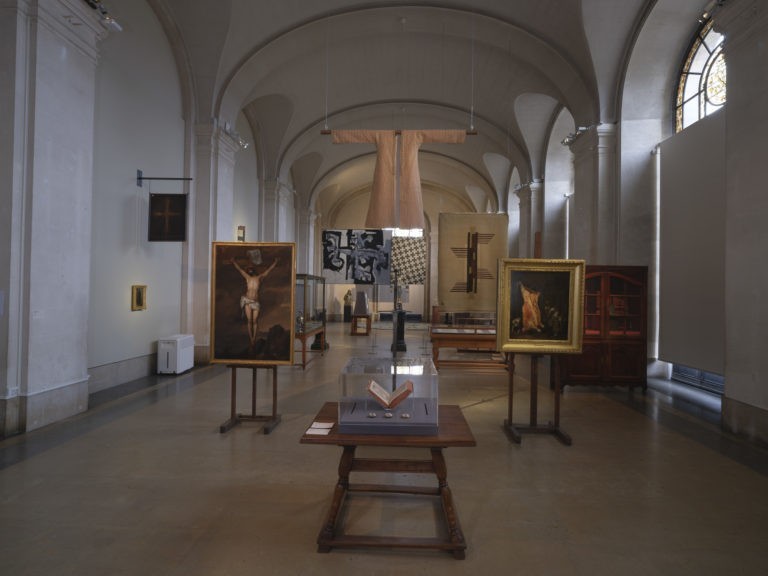 Le crossover réussi de Jean-Hubert Martin pour le MAH, Genève : « éveiller le regard et déplacer le curseur du côté de la sensibilité »