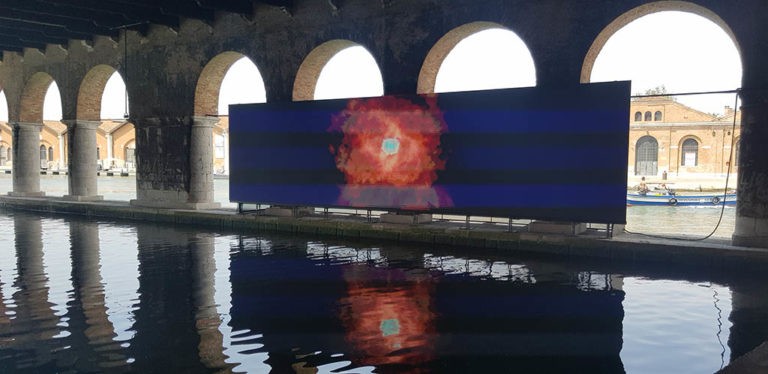 Les murmures de la Lagune : Une Biennale onirique, olfactive et engagée !