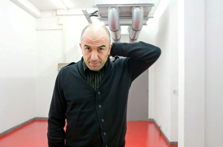 Interview Eric Mangion, de la Villa Arson au Frac Occitanie, dernière saison « Rewarding Internationalism », « Jazira » et « Resonating ceramics »