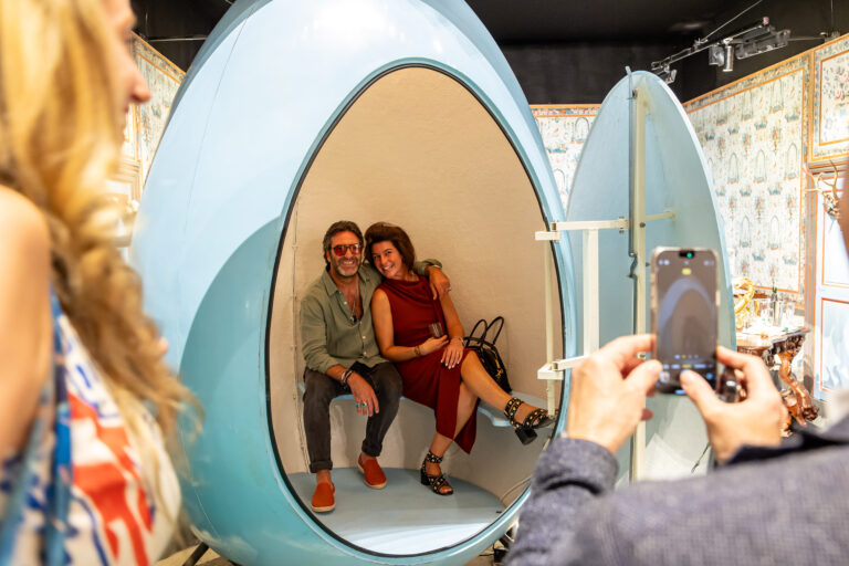 FAB PARIS 2025 : le stand de la galerie Marc Maison reçoit le Prix CPGA-FAB PARIS !