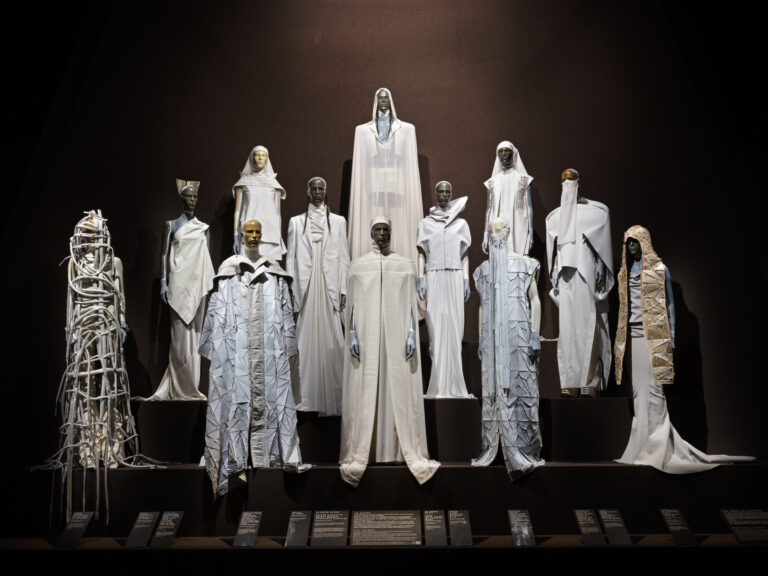 Rick Owens « Le Temple de l’amour » au Palais Galliera 