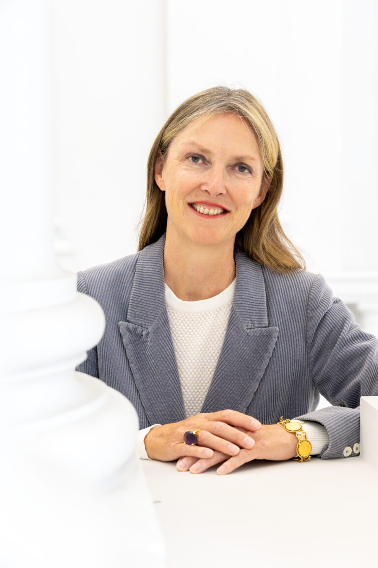 Brafa 2026, Interview Beatrix Bourdon, directrice générale : « la TVA à 6% est un signal fort lancé à l’ensemble du secteur en Belgique ». 